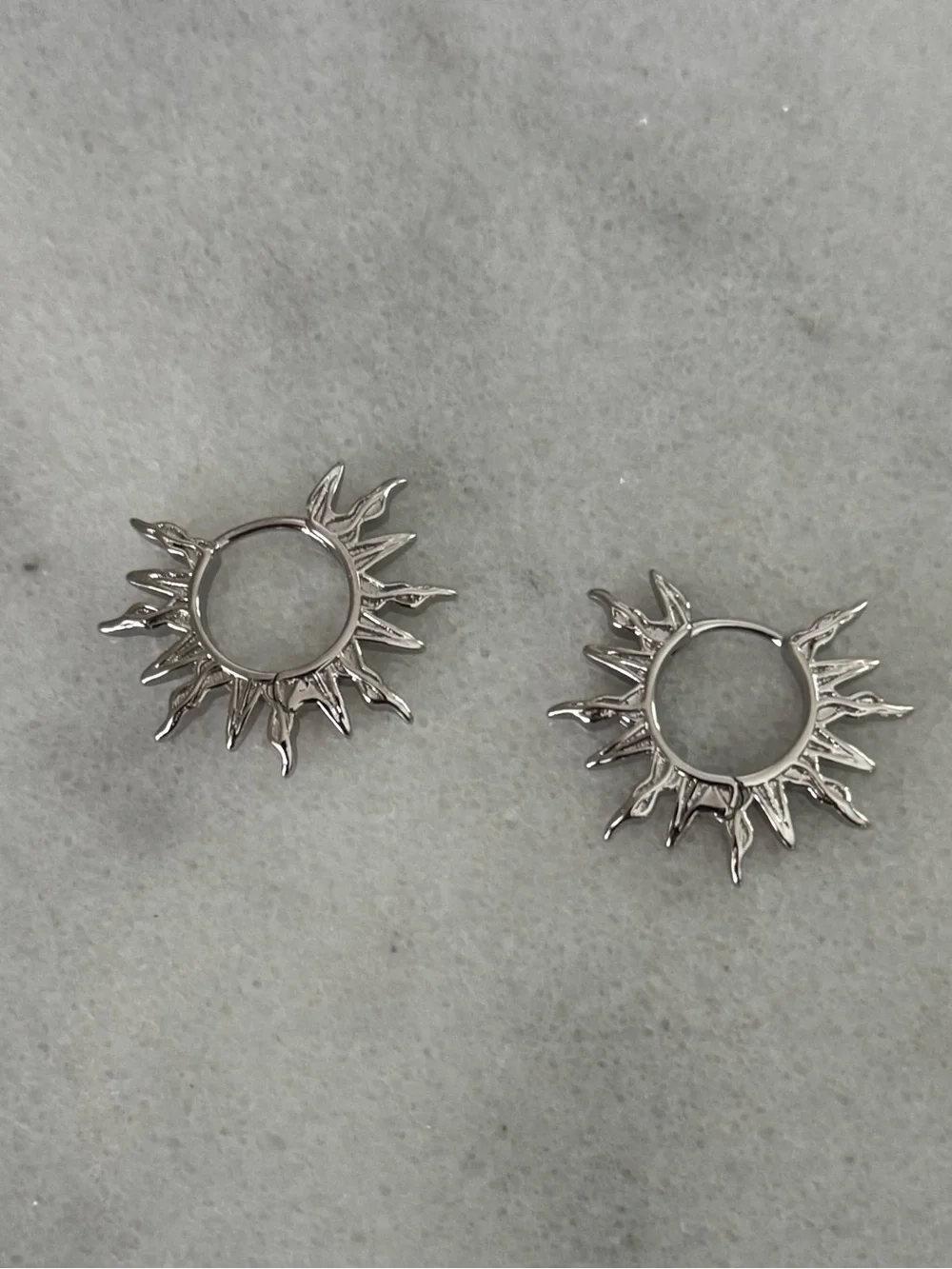 Sterling Silver Sun Burst Hoop Earrings   Brand New  Sterling Silver